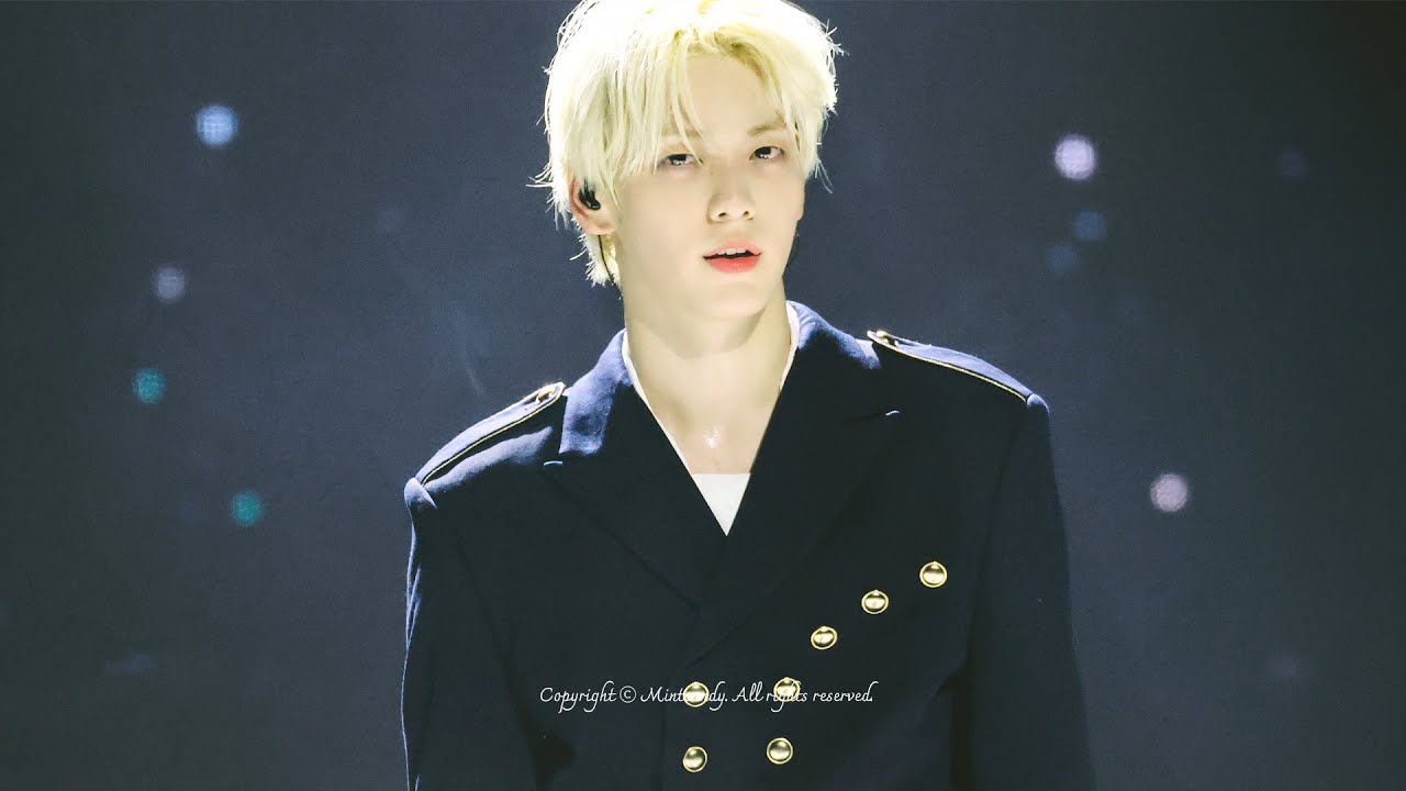 4K 수빈 직캠 ' 어느날 머리에서 뿔이 자랐다 CROWN ' (TXT SOOBIN FanCam) | @ ACT : TOMORROW IN SEOUL 2025.8.22 | 8.23