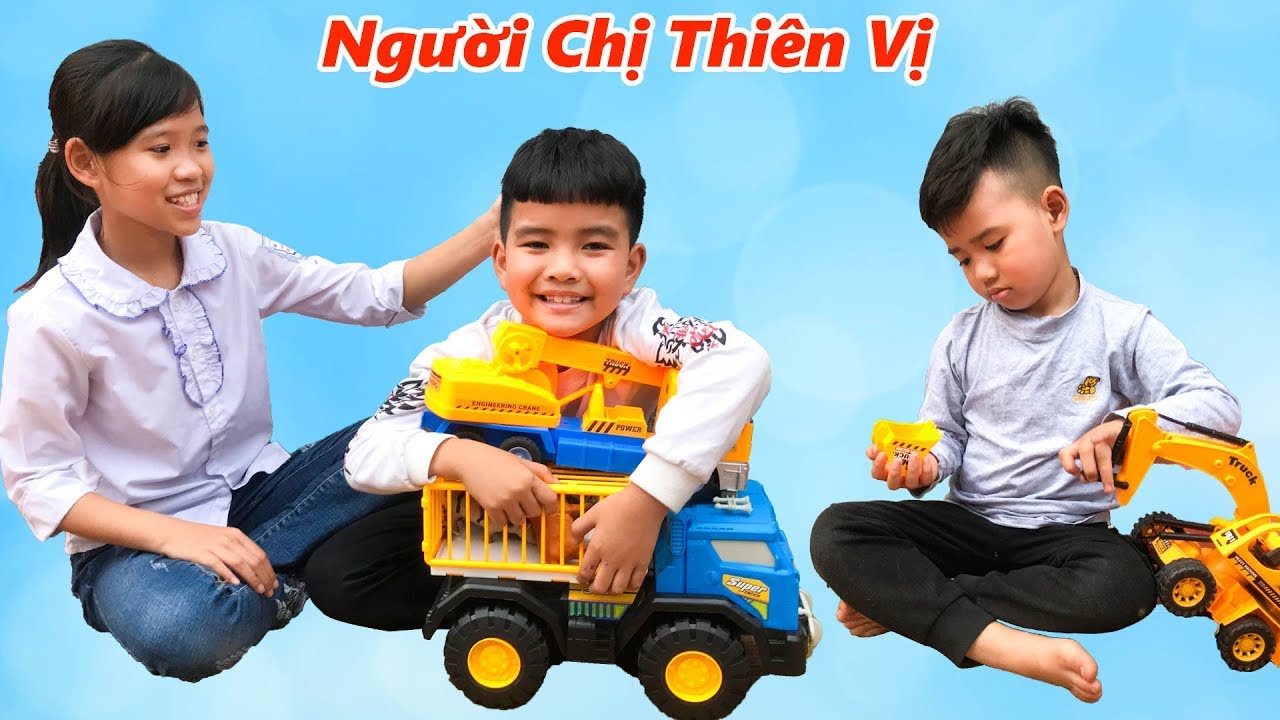 Trò Chơi Người Chị Thiên Vị - Dạy Bé Cách Yêu Thương Nhau ♥ Min Min TV Minh Khoa