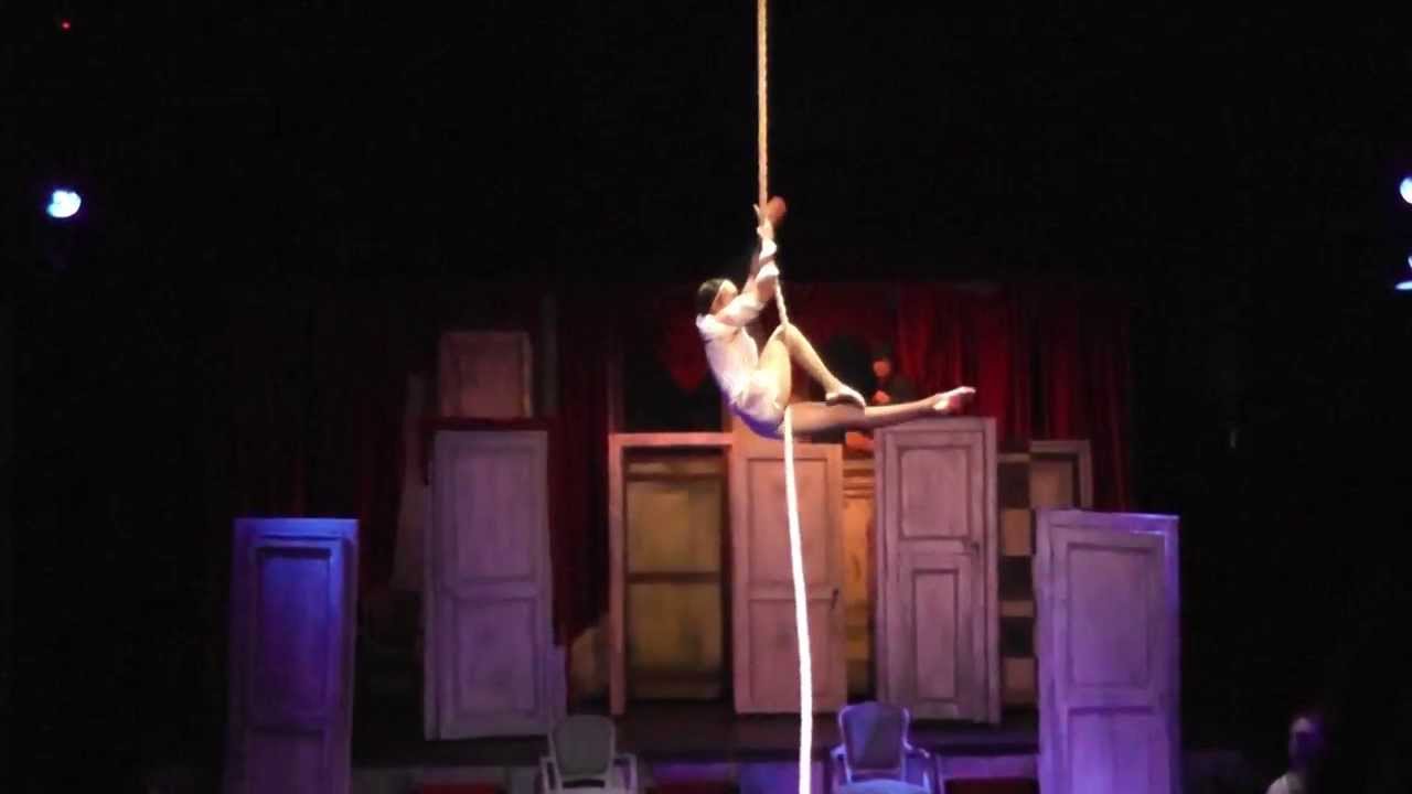 Corde Lisse/Vertikalseil/Aerial Rope-Cirque Starlight-Anna Abrams