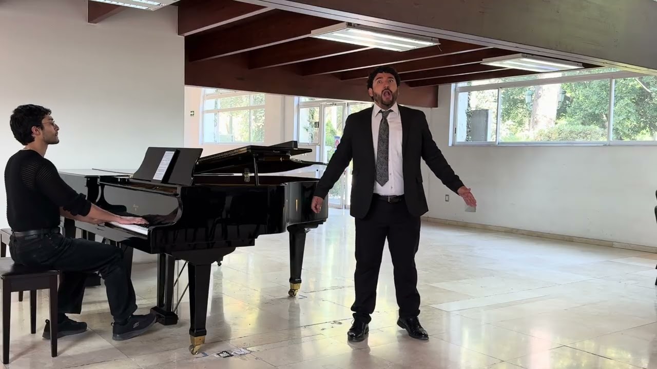 Tenor Andree González Luévanos.- “Fra poco a me ricovero”