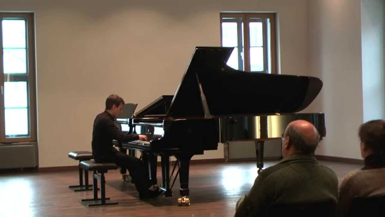 Robert Aust: L. v. Beethoven, Sonate E-Dur, Nr. 30, op. 109