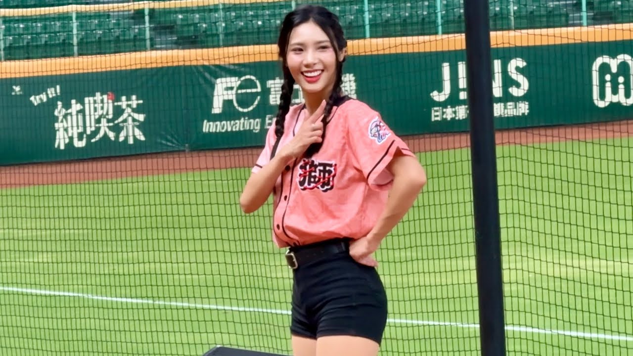 Joy 獅王點將錄 Uni-Girls | Art is BlueLine | 藝術就是藍線