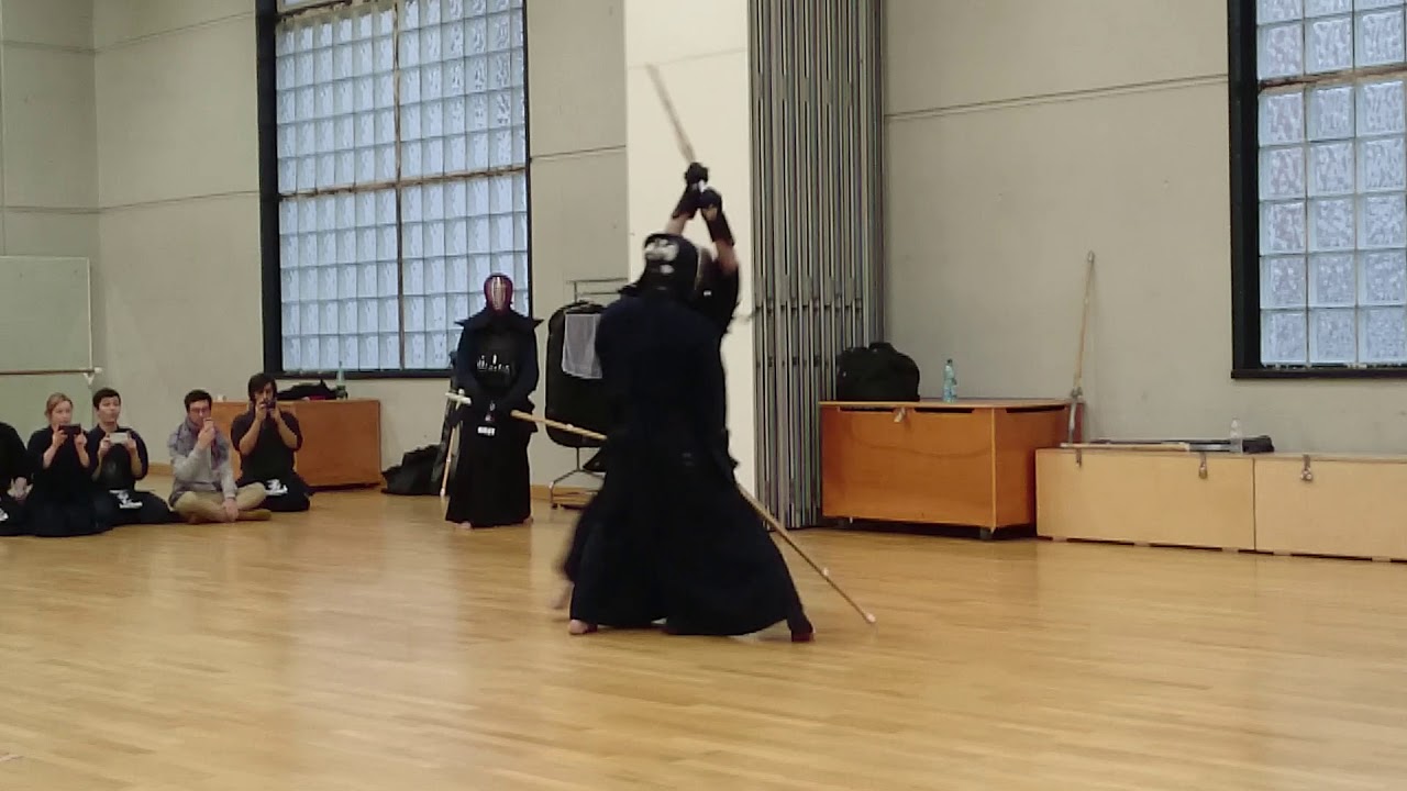 Tachiai Takanabe sensei (Kanagawa)  vs Wako sensei (Hokkaido)
