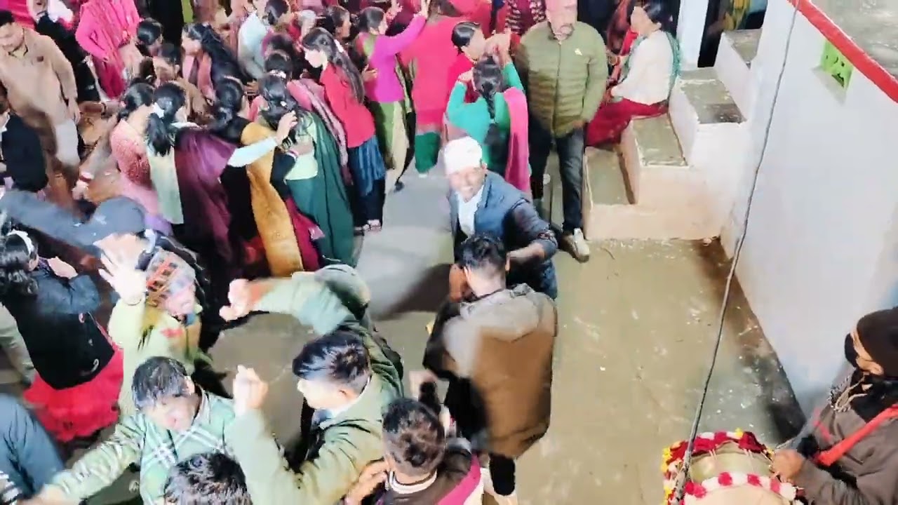 आयूश बिष्ट की शादी में जबर्दस्त डांस 