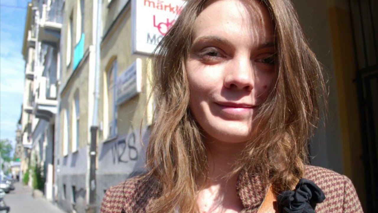 Oksana Shachko / Femen before protest / Warsaw / June 2012