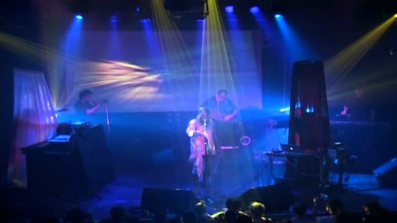 Coil (Paris 2004) [07]. Wraiths and Strays