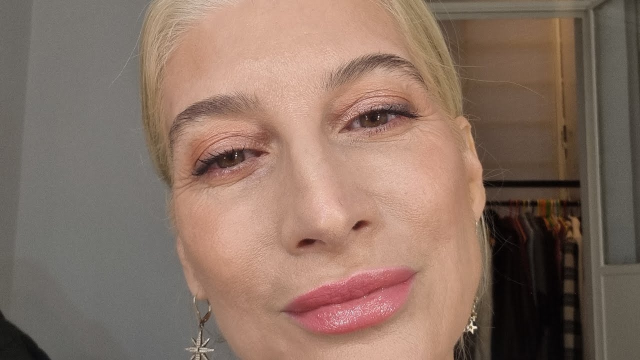 Makeup muy natural  en tonos rosas
