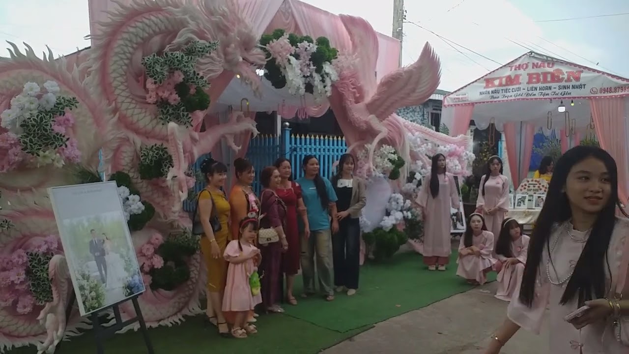 DAM CUOI GAN NHA VINH TRUONG GAN XA TRUONG MAU GIAO 67676868