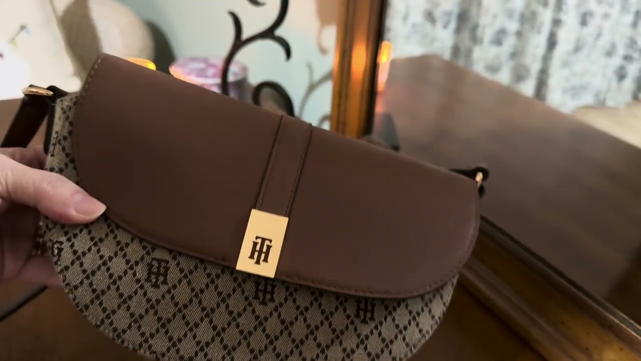 Switching into Tommy Hilfiger Monogram Crossbody ☕️🤍