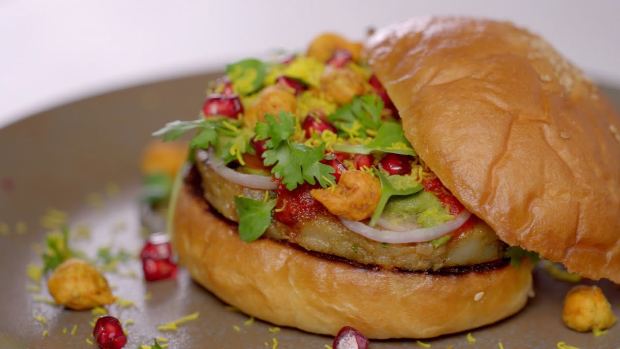 Amritsari Bun Chaat | Chatkara Bun Chaat | Chatpati Bun Chaat | Punjabi Chaat | Ep:1 Chaats Of India