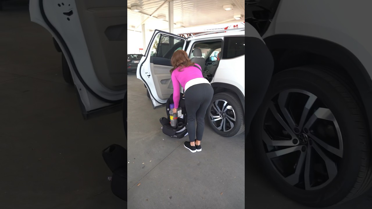 Every SUV/Minivan Mom at the gas pump! Tag an SUV/Minivan mom in the comments #minivanlife #shorts