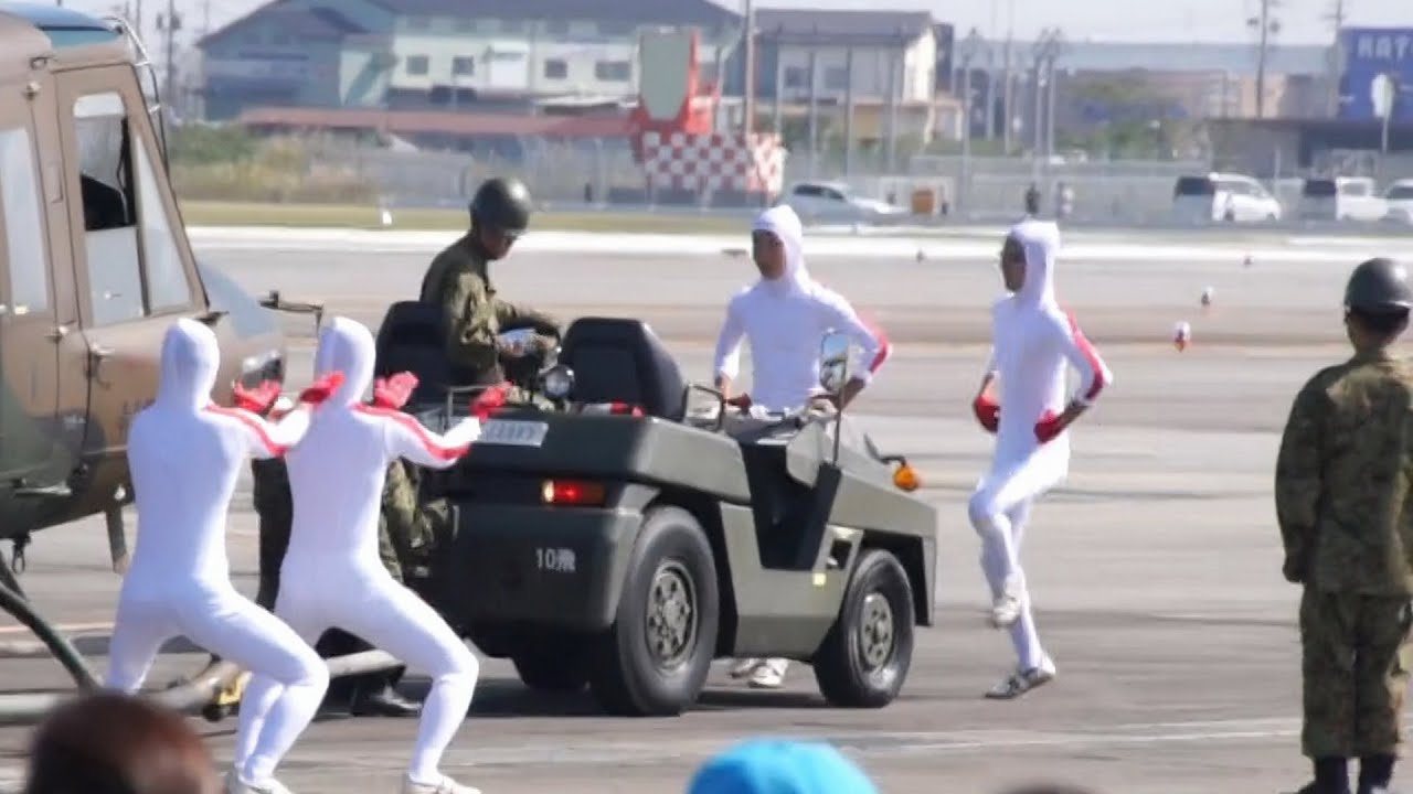 「コミカルに航空支援車両を説明」陸上自衛隊 明野駐屯地航空祭2014