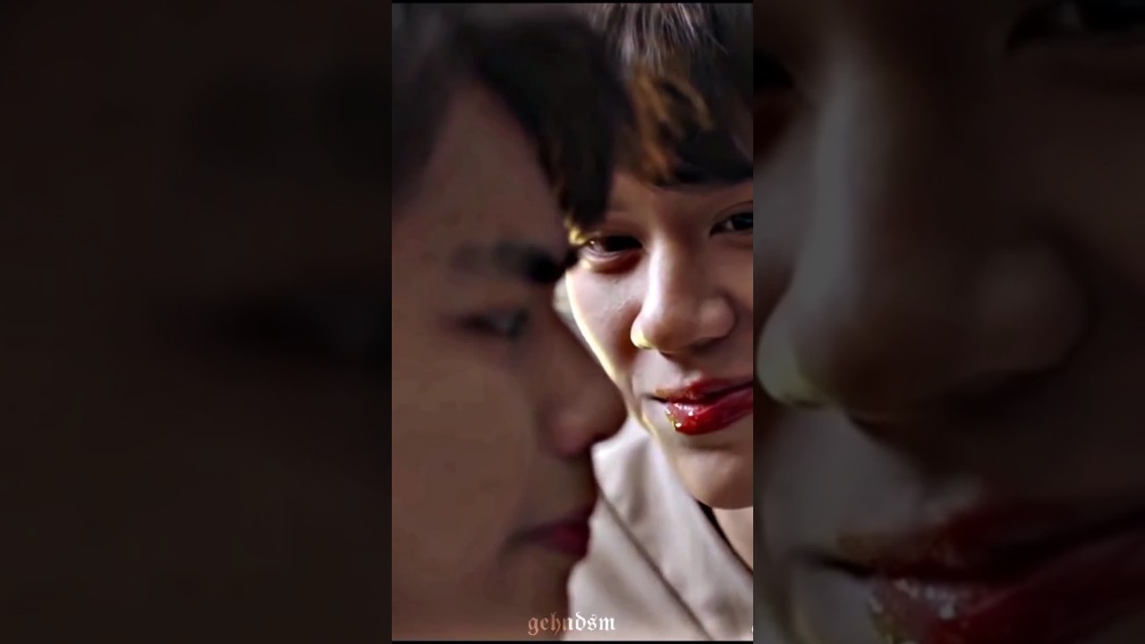 Ohmnanon Weird Kiss Pawat😩☠️ 