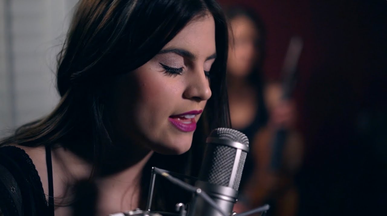 Ellie Goulding - Love Me Like You Do cover by Tayler Buono