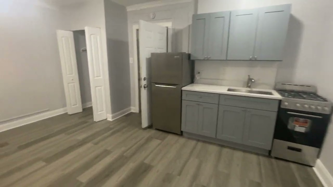 4735 Beacon 303 Studio