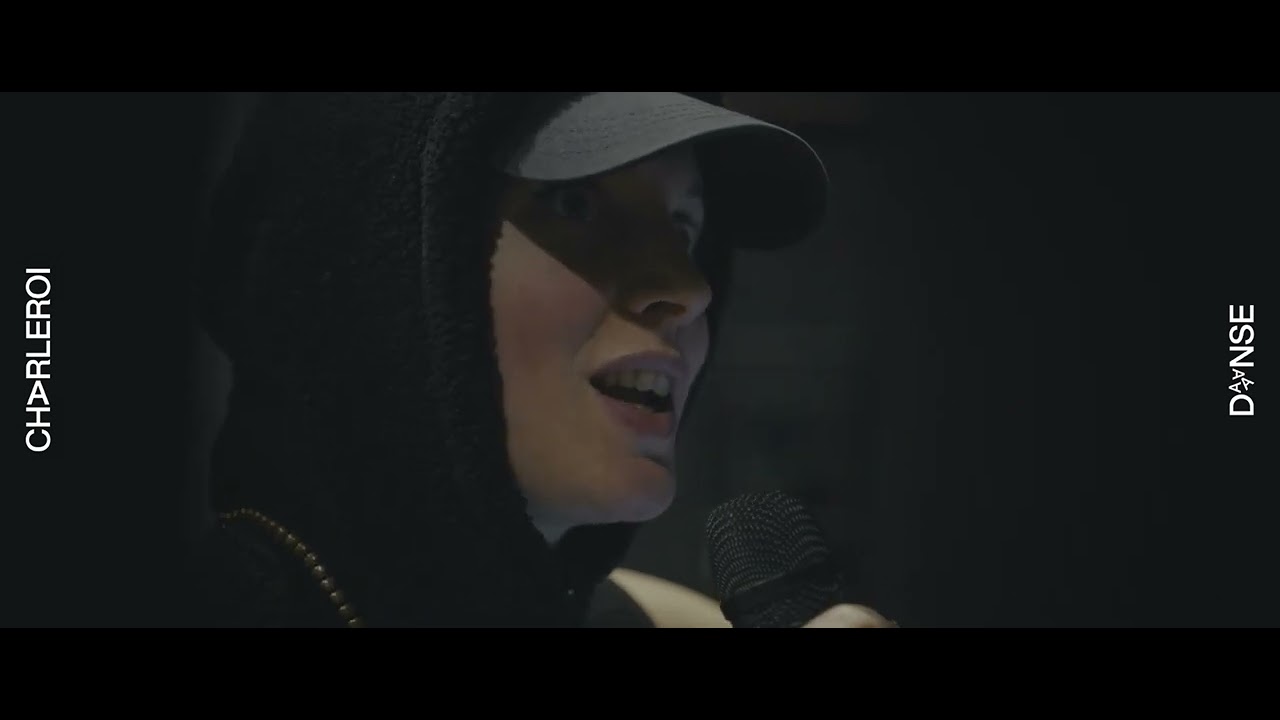 Portrait : Mercedes Dassy artiste associée à Charleroi danse de 2023 à 2025