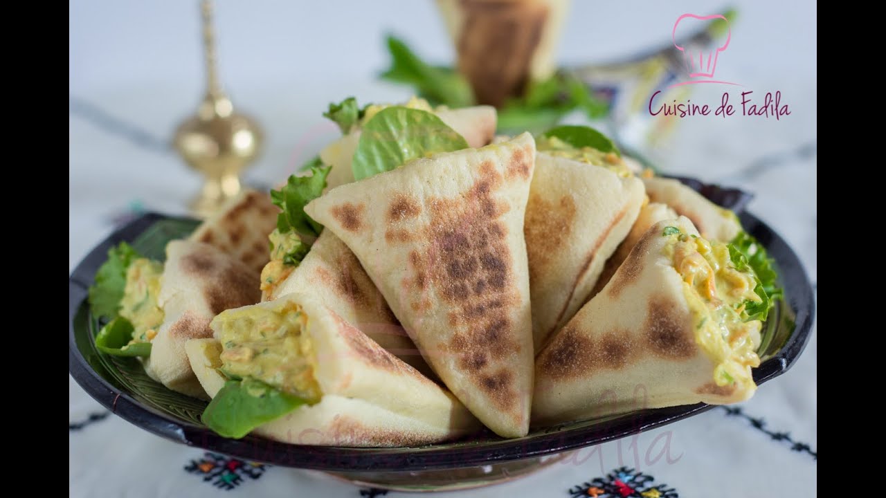 Batbout triangle poulet et curry بطبوط مثلث بالدجاج والكاري