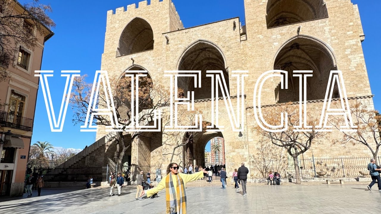 Valencia, Spain Vlog / visiting old town - central market, city hall, serranos towers, and more
