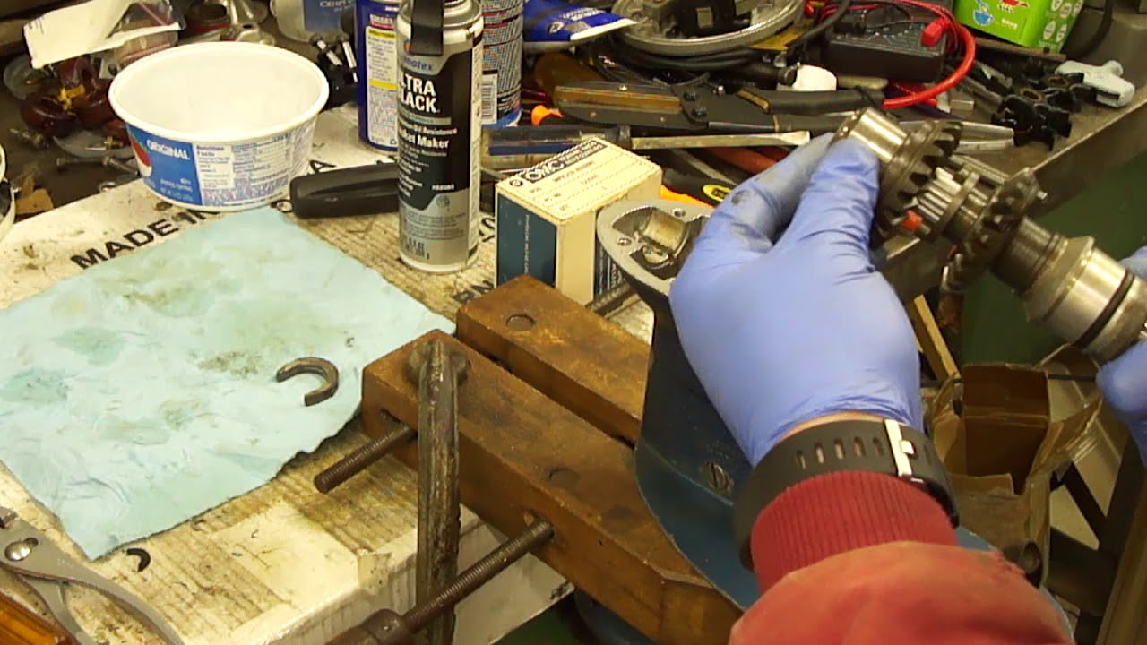 Classic OMC Outboard Motor Tune Up #10 Partial GC Reseal (Shift Rod O Ring Replacement)