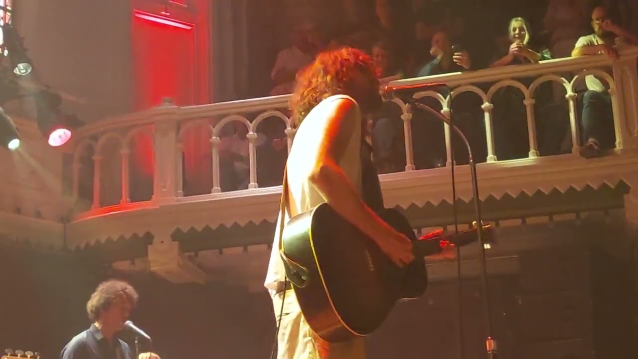 Jonathan Jeremiah - Happiness (West Side Trio Intro) - Paradiso Amsterdam 29/09/22
