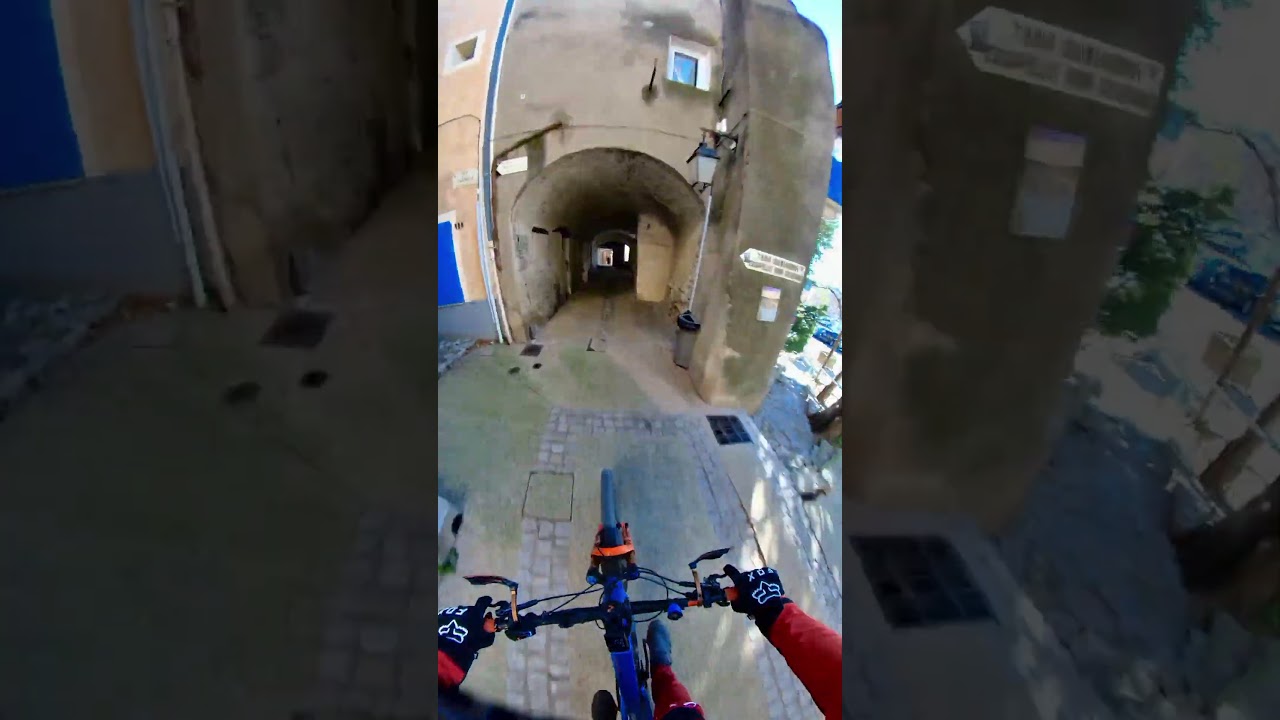 Dans le village &agrave; Nyons