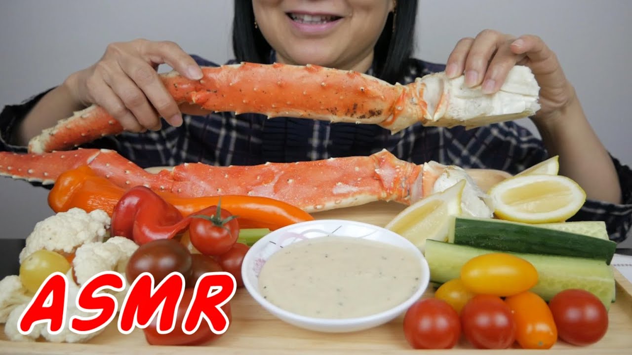 ASMR Giant Alaska King Crab Legs | Eating Sounds | Light Whispers | Nana Eats