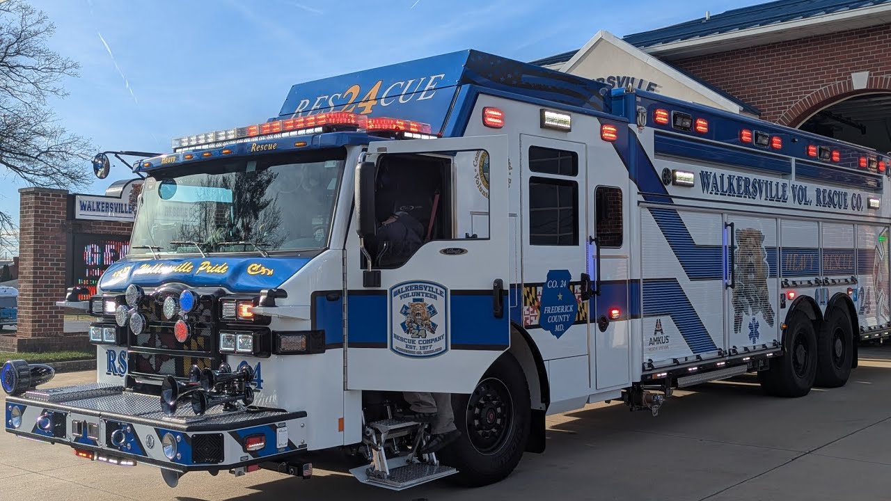 Walkersville Volunteer Rescue | *NEW* Heavy Rescue Squad 24 Pulling Out of Station