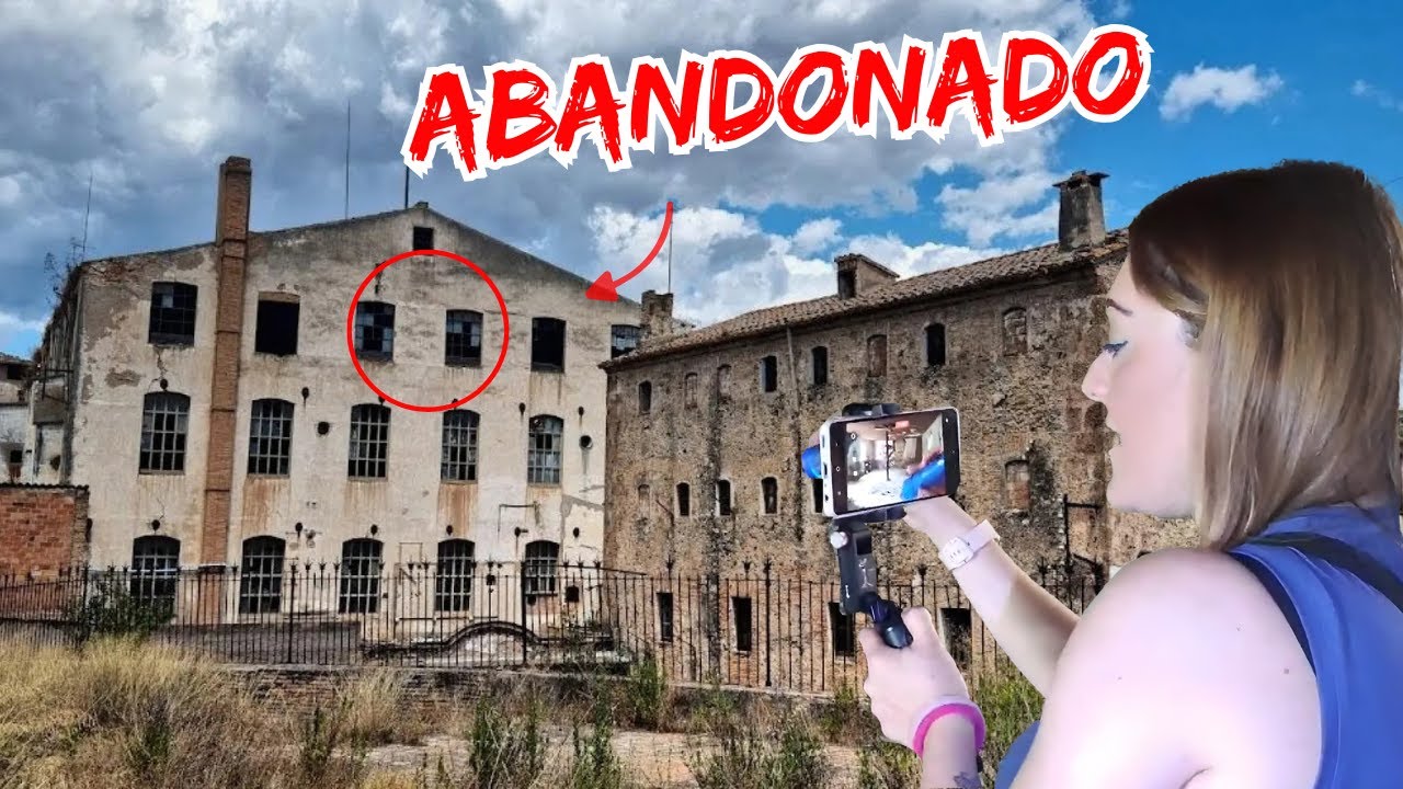 Nos Colamos en una Fábrica Abandonada Llena de Pasadizos Secretos (URBEX)