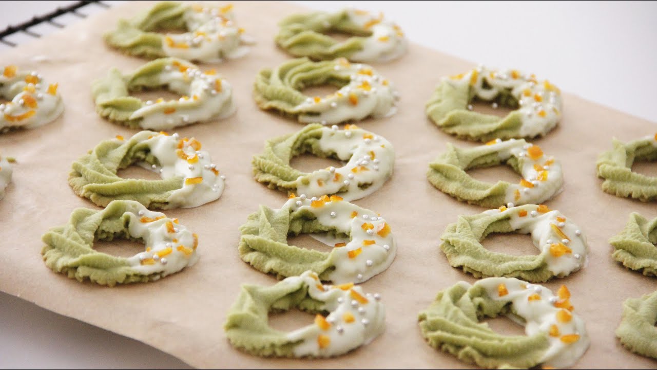 Green Tea Wreaths Cookies 抹茶花圈饼干 | Apron