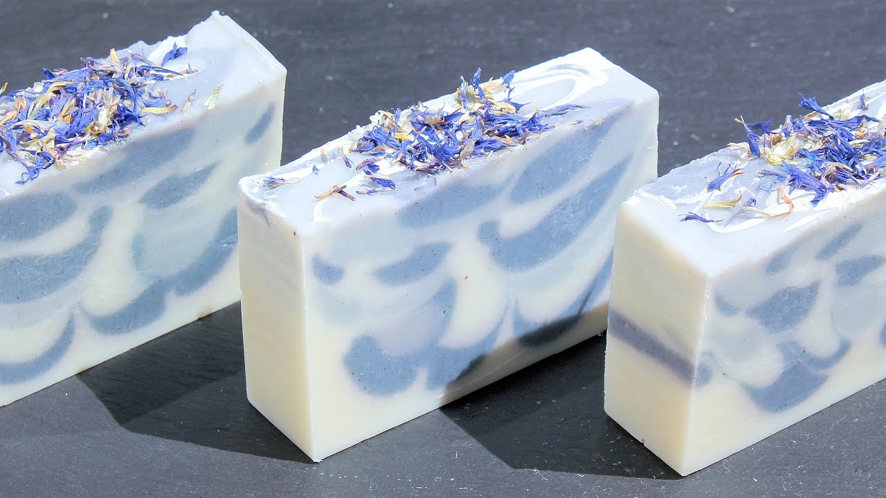 Cold process soap making: Using indigo powder to naturally colour soap with a drop swirl pattern