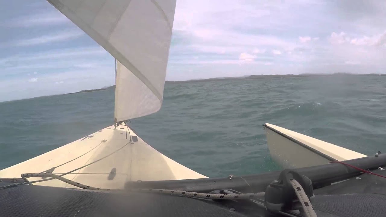 tramp trimaran t rex in 15Kn