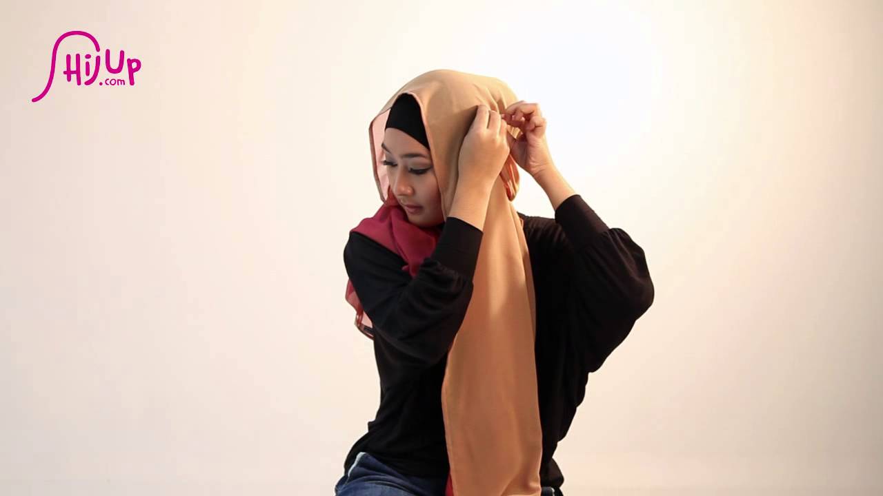 Hijab Tutorial Style 44 by HIJUP.com