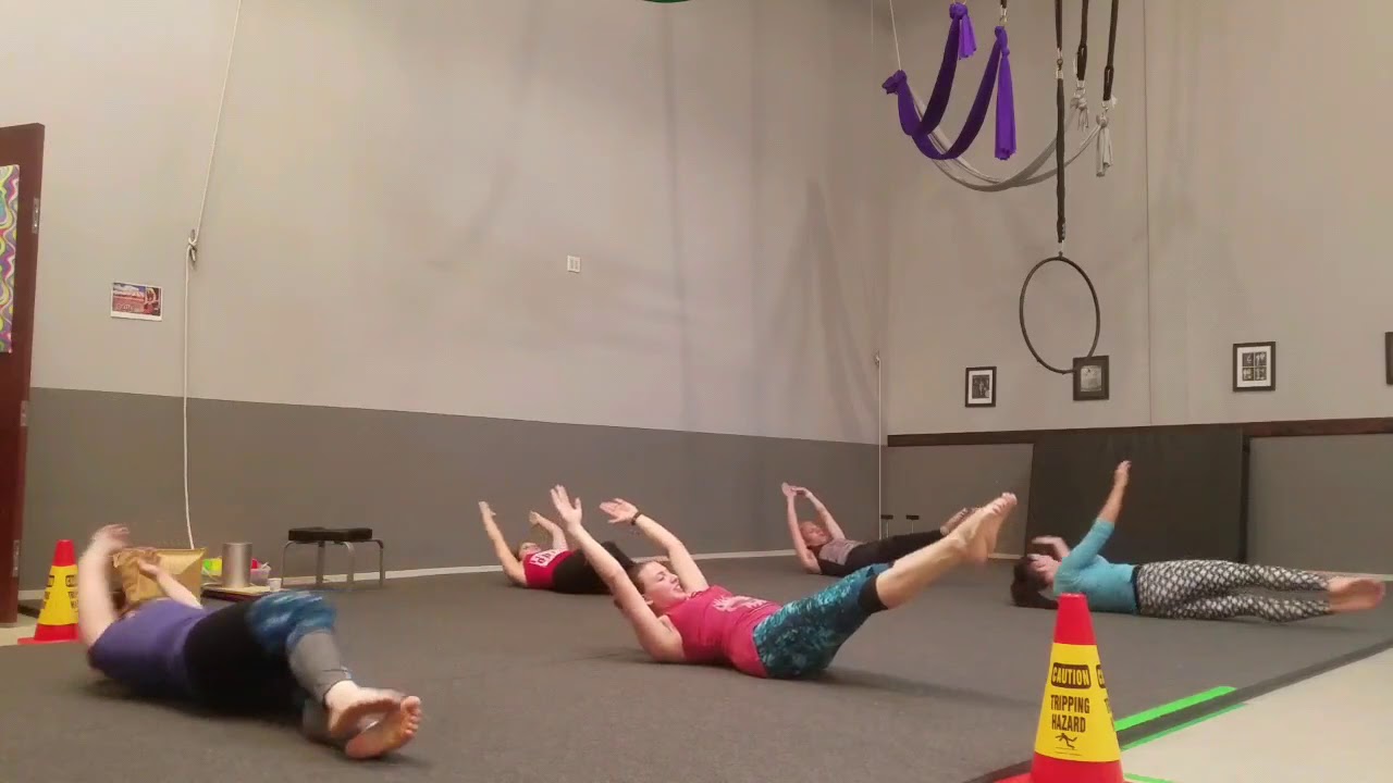 CORE WORKOUT - CIRCUS STYLE
