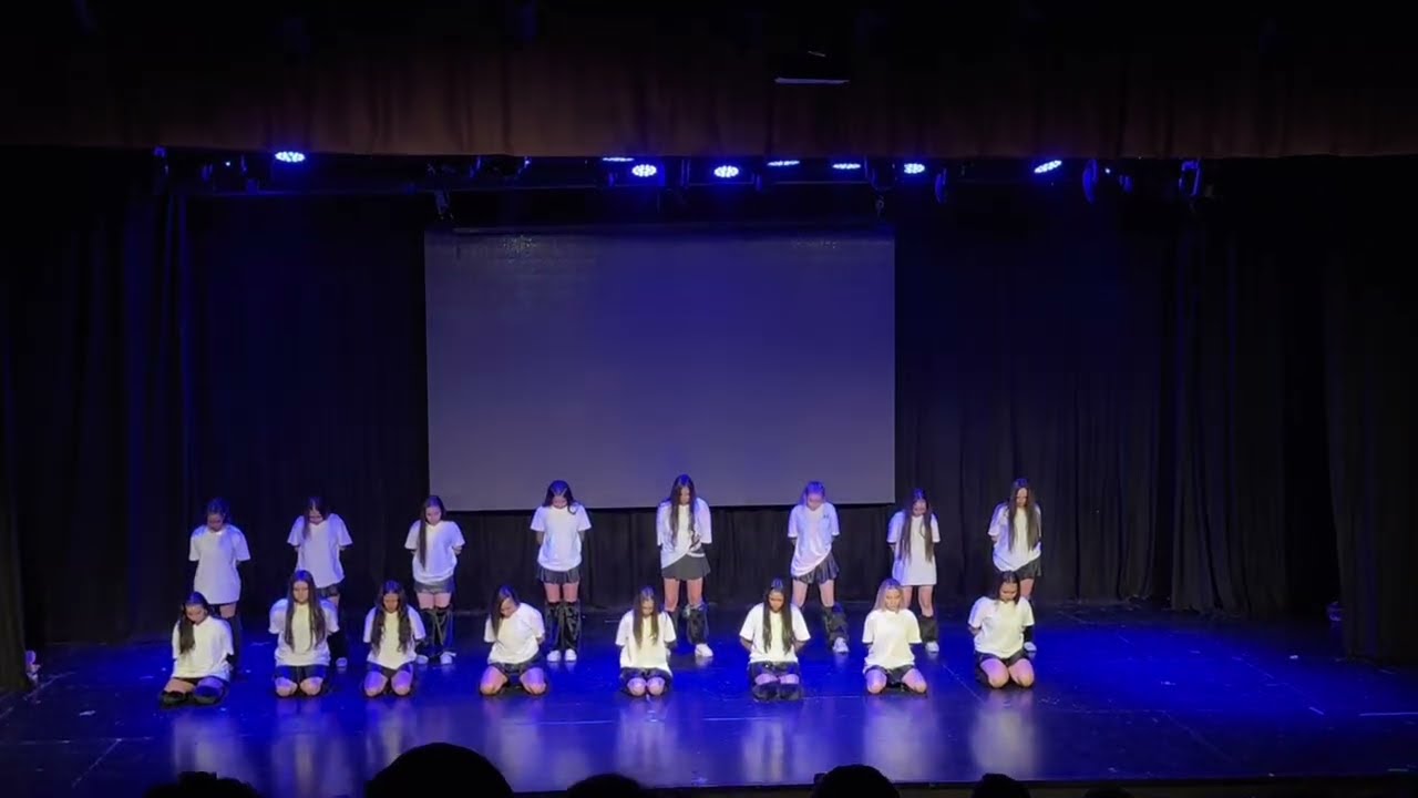CAZZU “LA JEFA” MUESTRA INTERDANCE GRUPO ADULTO