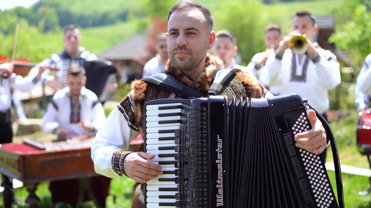 BOGDAN COTRUȚ - Bătută la podele