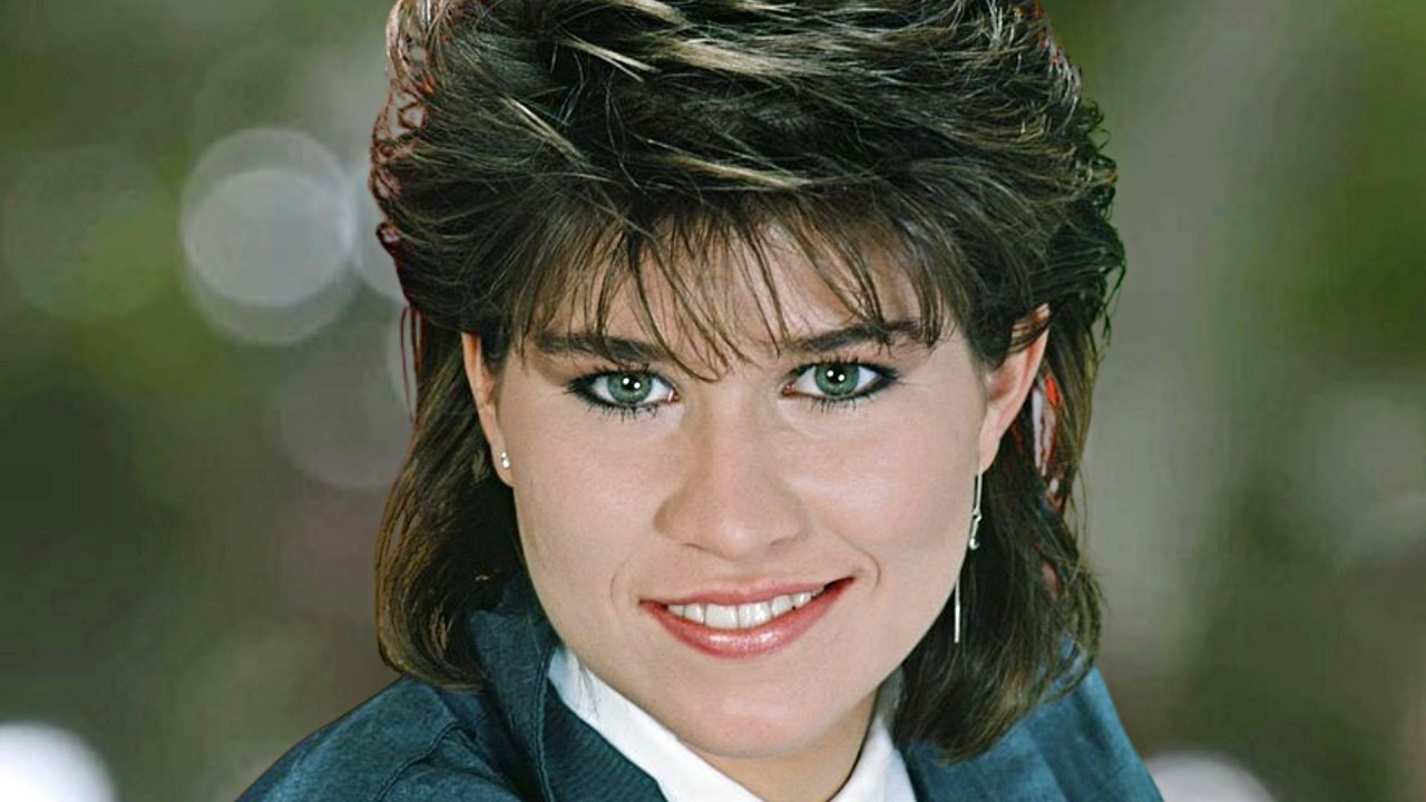 What Happened to Nancy McKeon At 61 - Try Not To Gasp When You See Her Today!