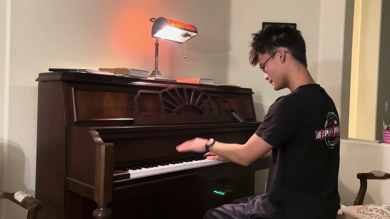 Thomas Hao plays nocturnes