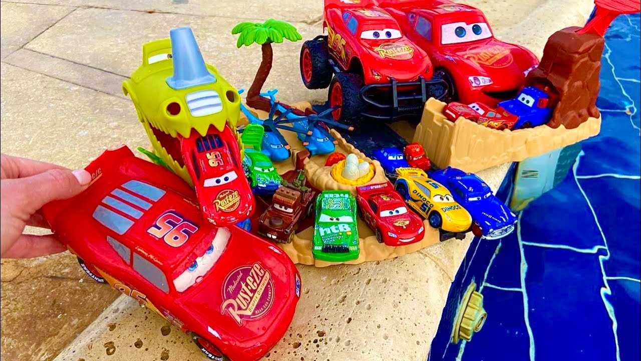 Disney Pixar Cars toys Review | Lightning McQueen, Finn McMissile, Mack, Doc Hudson,Cruz Ramirez