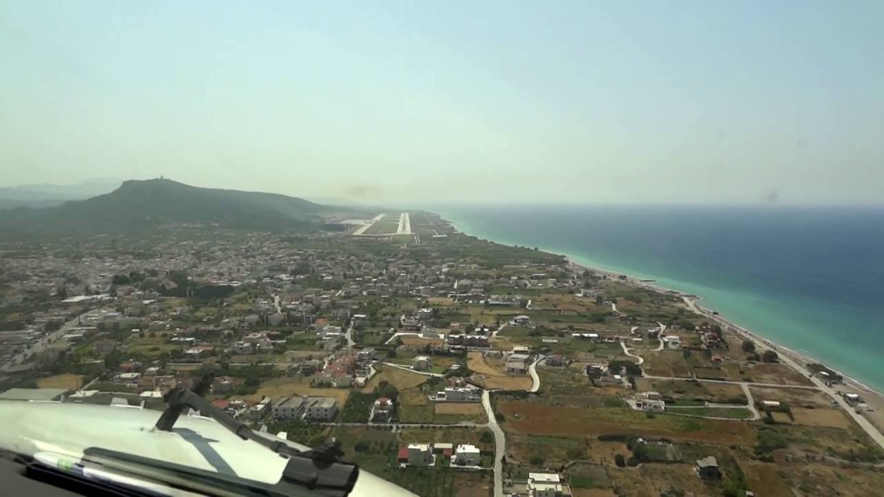 HD Cockpit Scenes - Flying across Europe