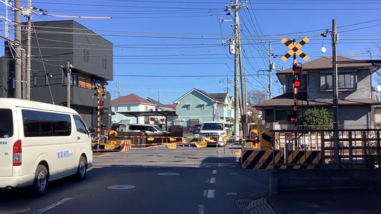 東武野田線　変音踏切　Railroad crossing in Japan