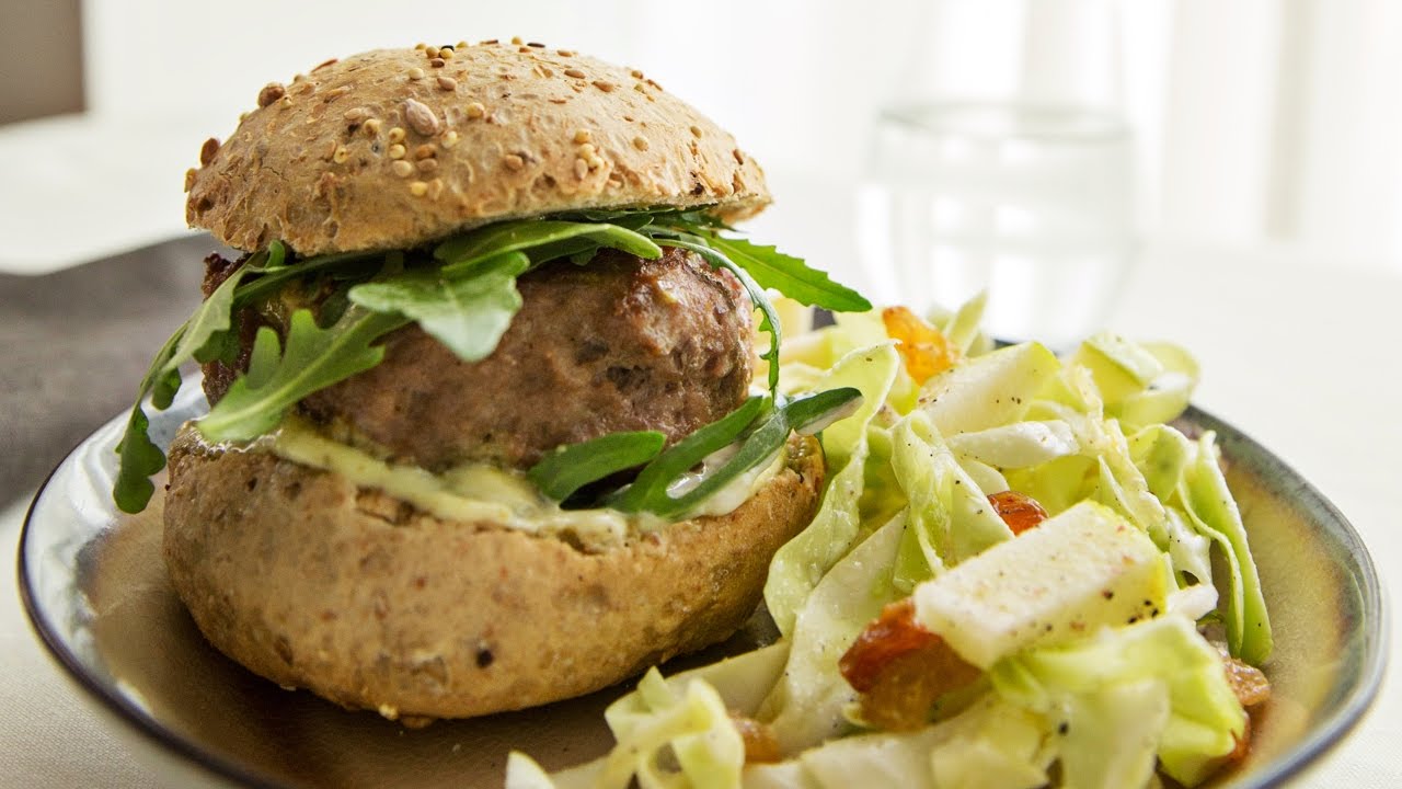 Solo Open Kitchen :  Hamburger et salade de chou pointu