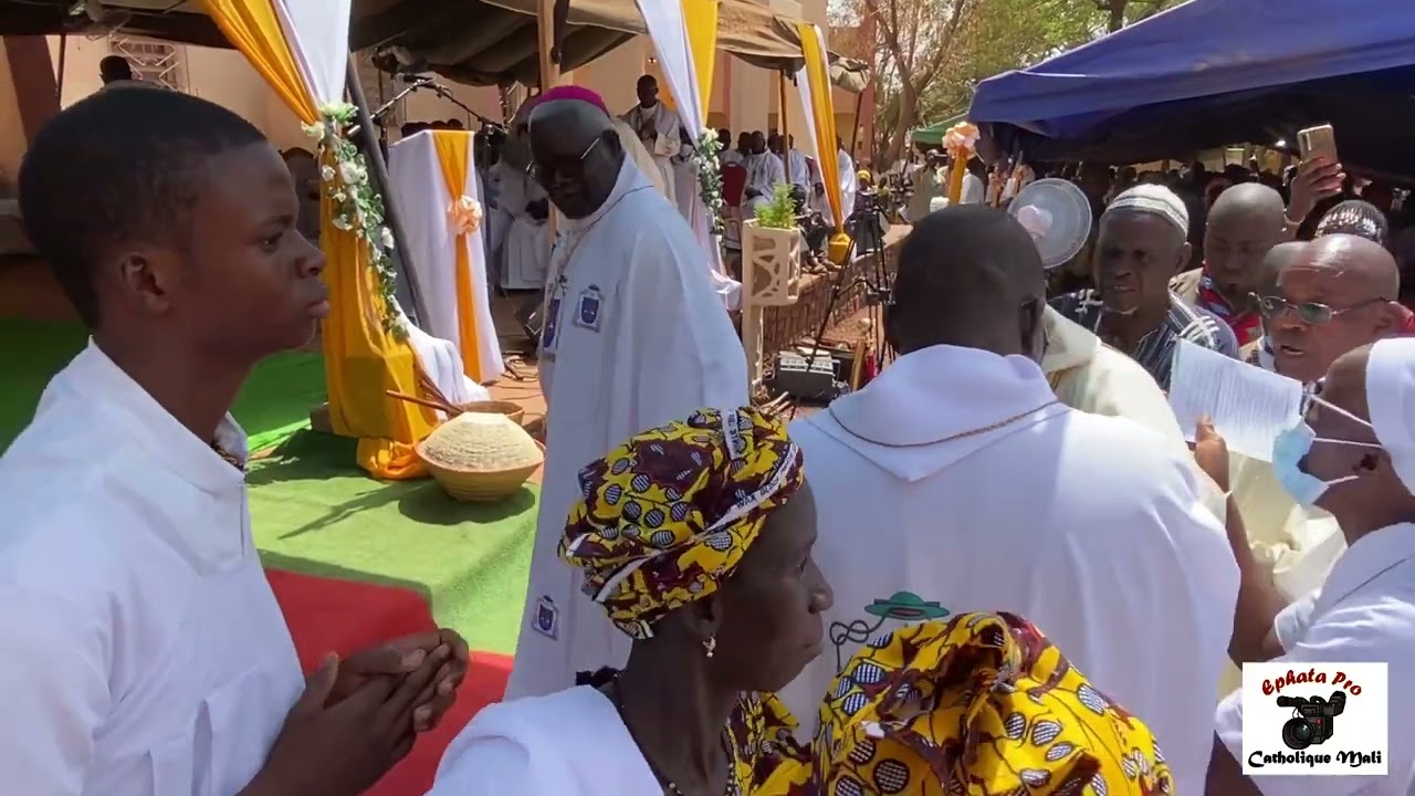 Sikasso Action de Grace Messe Episcopat Mgr Robert CISSE 11 02 2023