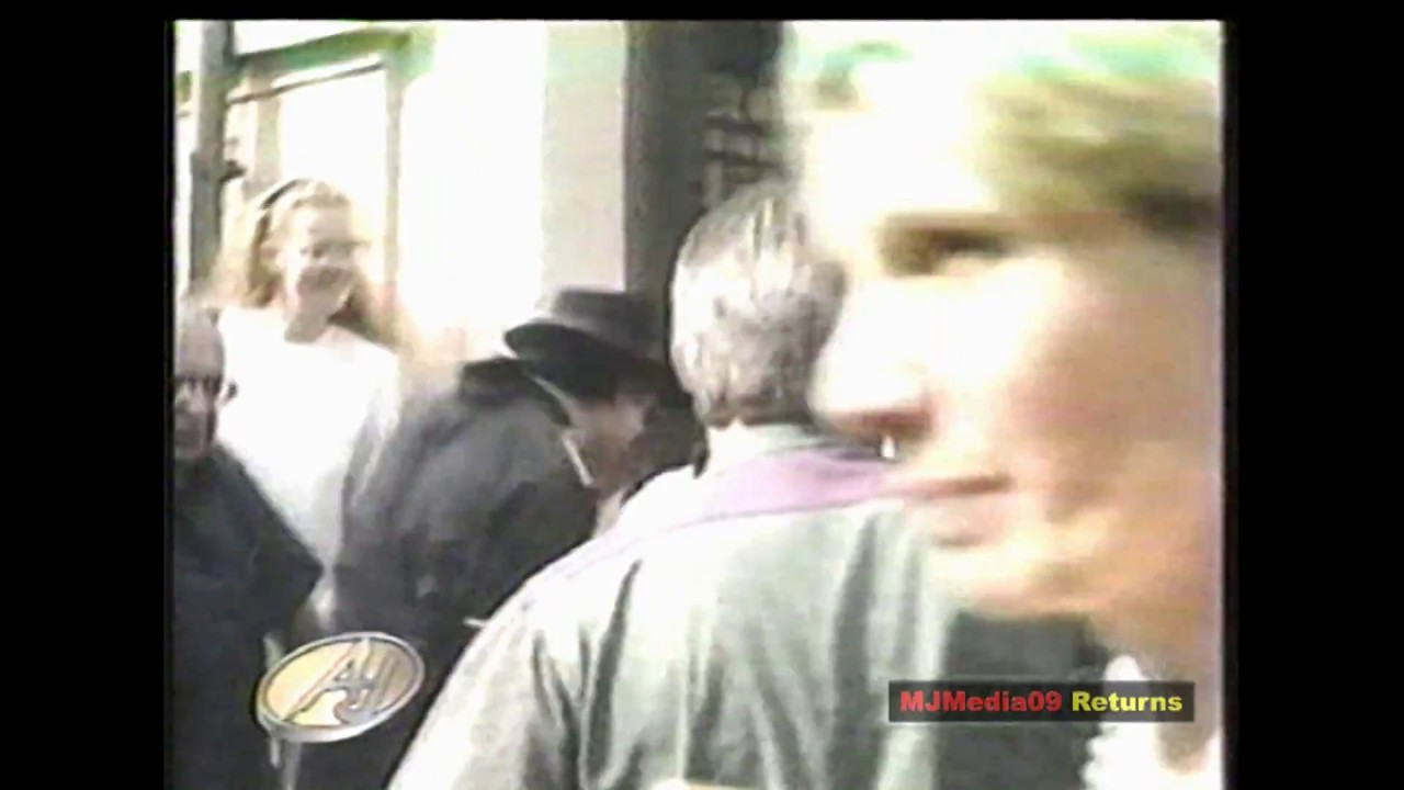 June 1994 Watch Debbie Rowe Sings 