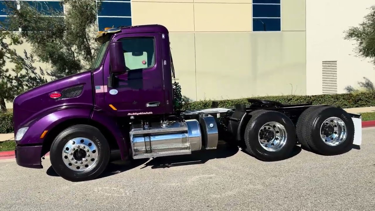 Stock 1327   2019 Peterbilt 579