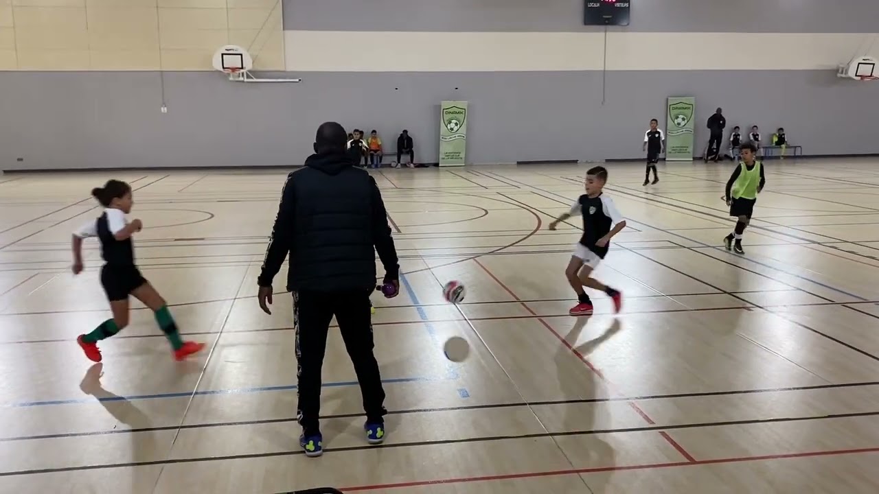 Futsal NFA U10A vs Bondy  1er partie 06 11 2022