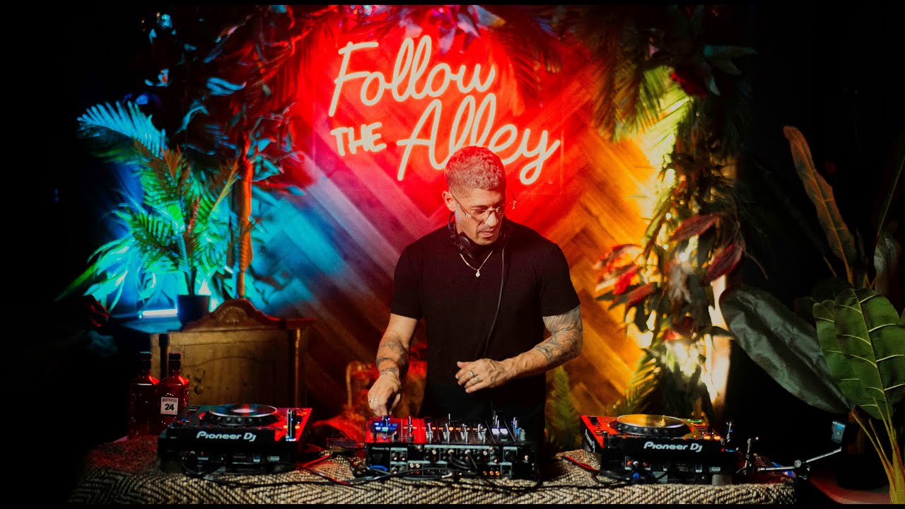 The Freq Show Live Podcast Ep.19 (Unfollow The Alley)