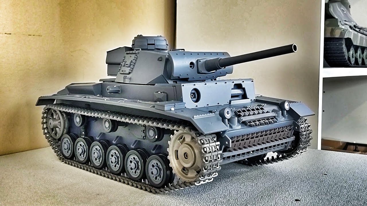 Unboxing and Review of the Henglong 1/16 RC German Panzer III Tank * Upgraded Metal Version*