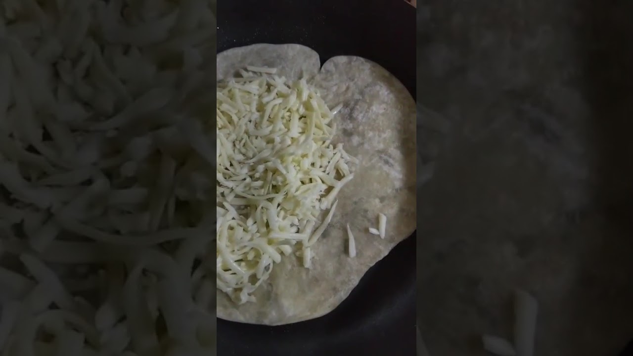 Quesadilla con queso y bistec #Suscribete Ami canal #Like #Comparte 