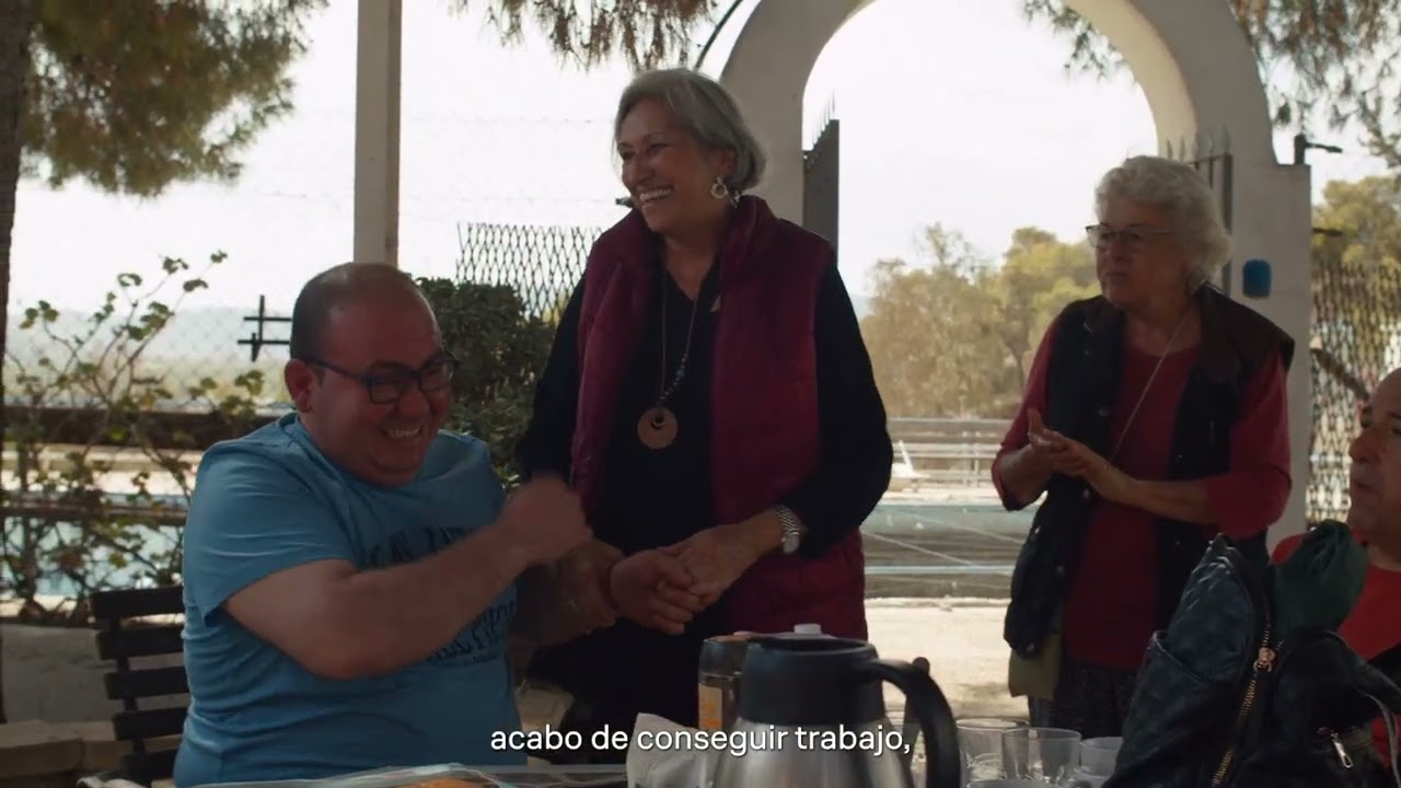 TRAPEROS DE EMA&Uacute;S. Hasta donde alcancen los brazos.