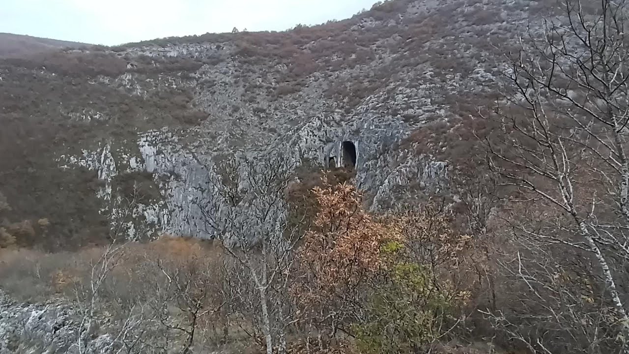 Pecina Vladikine ploce Pirot
